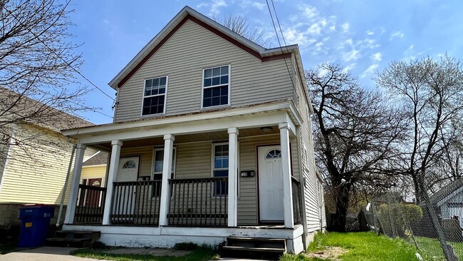 property at 520 Henry Ave SE