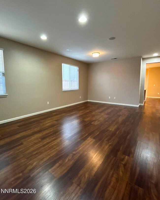 10691 Fire Poppy Cir in Reno, NV - Building Photo - Building Photo