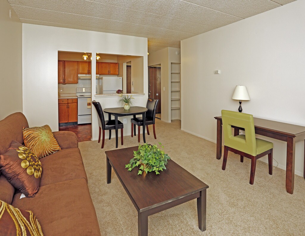 Lincoln Towers Apartments Oak Park, MI Apartments