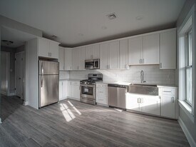 143 London St, Unit #2 in Boston, MA - Building Photo
