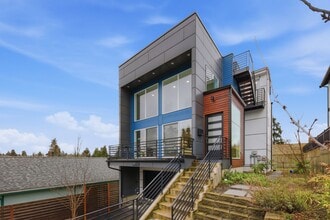 4726 S Juneau St in Seattle, WA - Foto de edificio - Building Photo