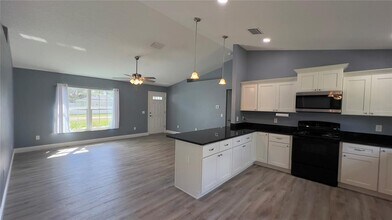 3709 W Wilhelm St in Citrus Springs, FL - Building Photo - Building Photo