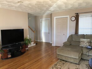 111 Oxford St in Revere, MA - Building Photo - Building Photo