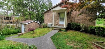 5-11 Estates Dr in Lenoir City, TN - Building Photo