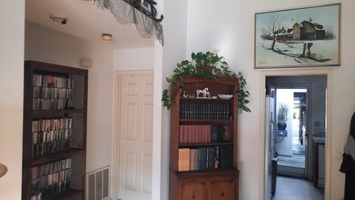 114 Oxford in Irvine, CA - Building Photo - Building Photo