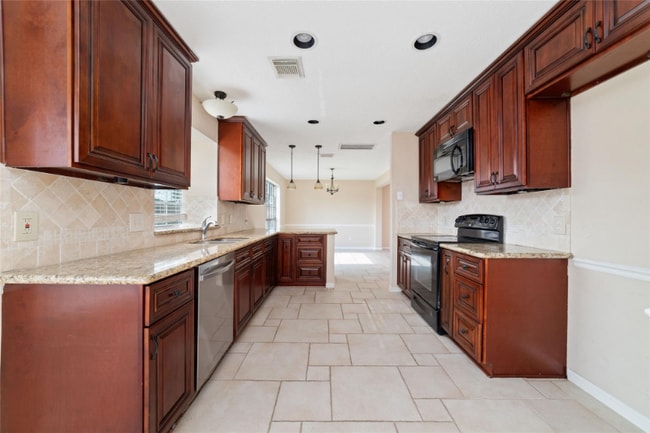 1088386859 A in Sugar Land, TX - Building Photo - Building Photo