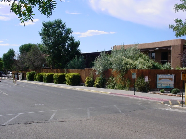 2800 Cerrillos Rd in Santa Fe, NM - Building Photo - Building Photo