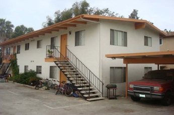 1845 N Vulcan Ave in Encinitas, CA - Foto de edificio - Building Photo