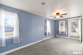 4208 S Lafayette Ave in Bartonville, IL - Building Photo - Building Photo