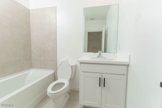 property at 526 SE 20th Ct