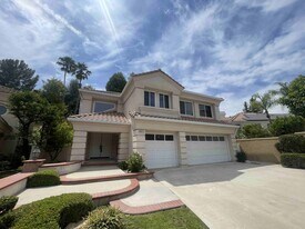 23198 Park Blanco in Calabasas, CA - Building Photo