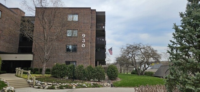 property at 930 Taylor Dr