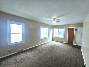 348 Lakeview Ave in Battle Creek, MI - Building Photo - Building Photo