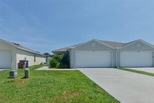 18310 Gibraltar Ln in Lehigh Acres, FL - Building Photo