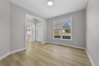 137 Towne Park Dr in Lawrenceville, GA - Building Photo - Building Photo