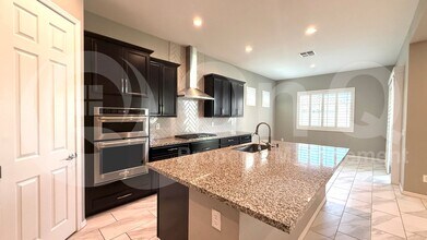5530 N 107th Ln in Phoenix, AZ - Building Photo - Building Photo