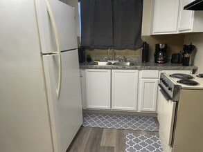 380 S Wagon Wheel Dr in Green River, WY - Building Photo - Building Photo