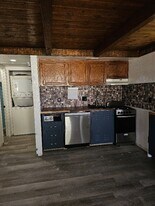 2445 Sycamore Glen Dr in Sparks, NV - Building Photo