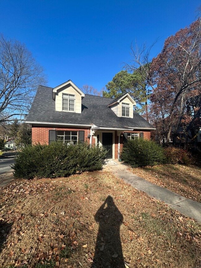 1015 Carolina Ave in Winston-Salem, NC - Foto de edificio - Building Photo