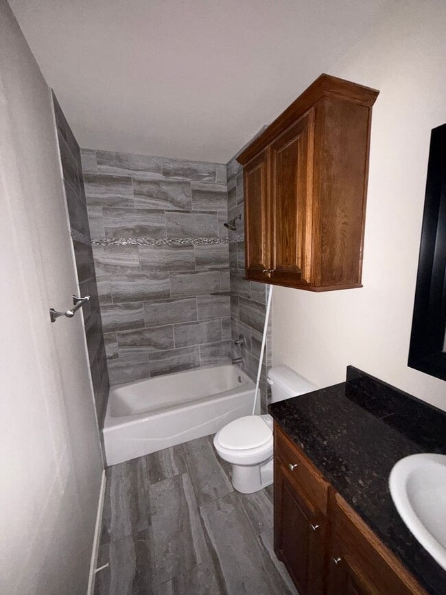 3715 22nd Pl in Lubbock, TX - Building Photo - Building Photo