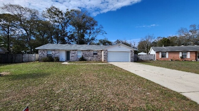 property at 915 Vonna Jo Cir