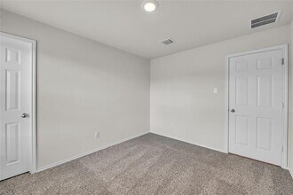 144 Willers Rd in Jarrell, TX - Building Photo - Building Photo