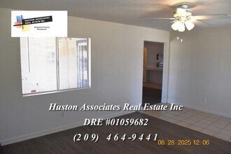 535 W North St in Manteca, CA - Building Photo - Building Photo