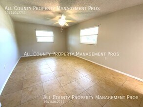 5800 Hollywood Blvd in Sarasota, FL - Building Photo - Building Photo