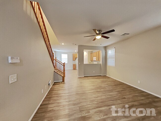 982 Eureka Dunes Ave in Henderson, NV - Foto de edificio - Building Photo