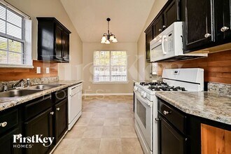 8210 Chapman Terrace in Mcdonough, GA - Building Photo - Building Photo