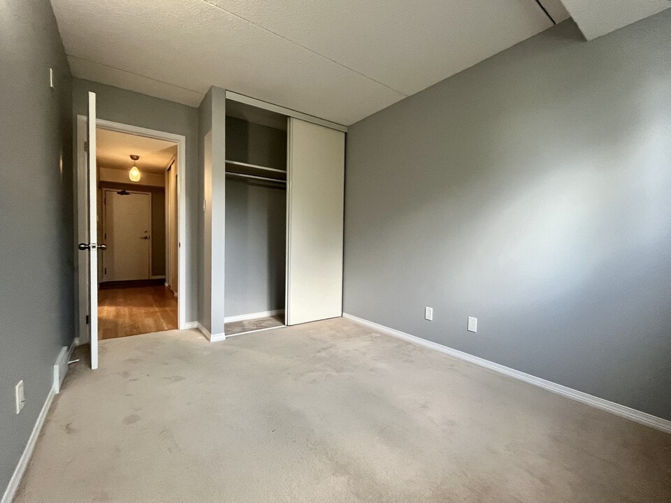 Unit 118-500 Toledo Street in Thunder Bay, ON - Building Photo