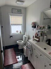 1000 Harvard St, Unit 1000 Harvard St in Boston, MA - Foto de edificio - Building Photo