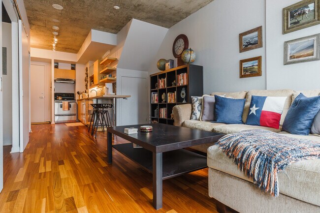 333 Adelaide St E in Toronto, ON - Building Photo - Building Photo