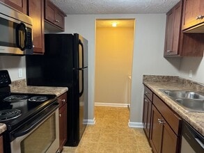 420 Elysian Fields Rd in Nashville, TN - Building Photo - Building Photo