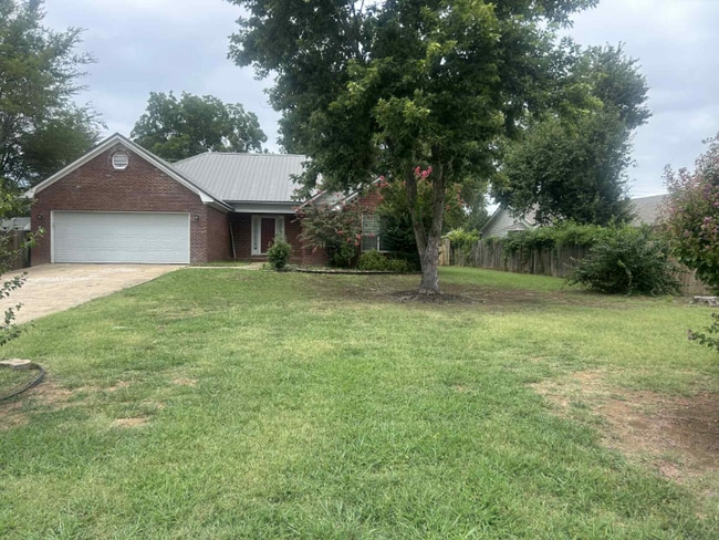 4002 Sandstone Dr in Jonesboro, AR - Building Photo - Building Photo