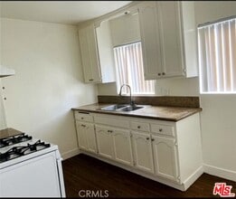 6606 Denver Ave in Los Angeles, CA - Building Photo - Building Photo