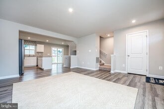 214 SPRING in Strasburg, VA - Building Photo - Building Photo