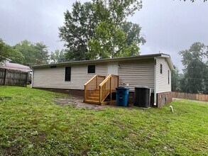 1352 St Regis Dr in Burlington, NC - Building Photo - Building Photo