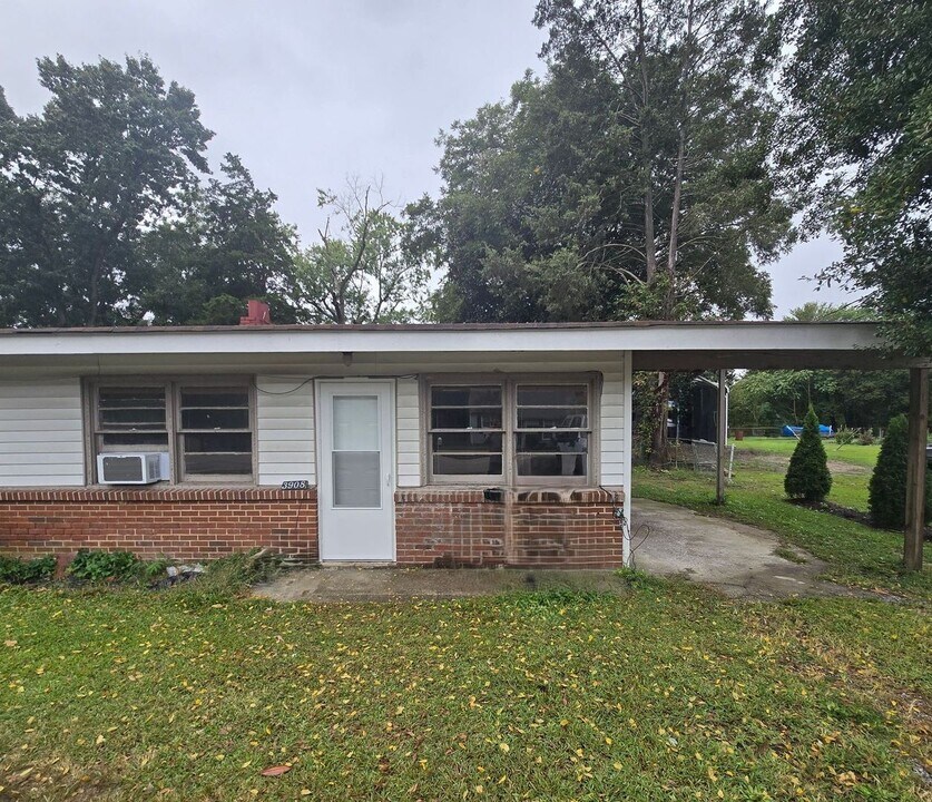3908 Jefferson Park Rd in Prince George, VA - Building Photo