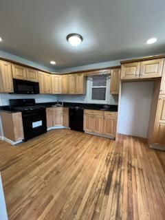 30 Wegman Pkwy in Jersey City, NJ - Building Photo - Building Photo