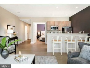 206 N 16th St-Unit -201 in Philadelphia, PA - Building Photo - Building Photo