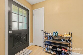 2120 Rocky Knoll Dr in Charlotte, NC - Building Photo - Building Photo