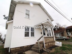 124 E 21st St in Anderson, IN - Building Photo