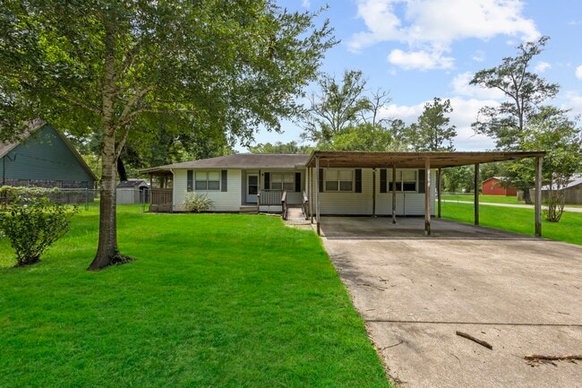 8598 Cornell Dr in Lumberton, TX - Building Photo - Building Photo