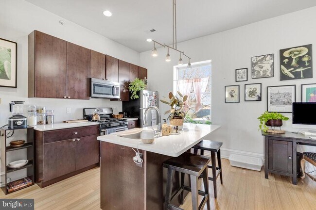 2136 E Dauphin St in Philadelphia, PA - Building Photo - Building Photo