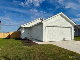 113 Marty Allen Lp in Jarrell, TX - Building Photo