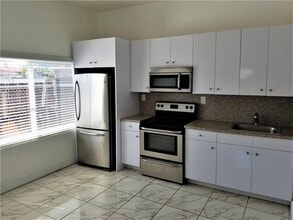 48 NW 23rd Ave in Miami, FL - Building Photo - Building Photo