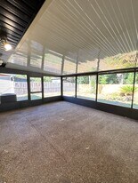 8103 Joffre Dr in Jacksonville, FL - Building Photo