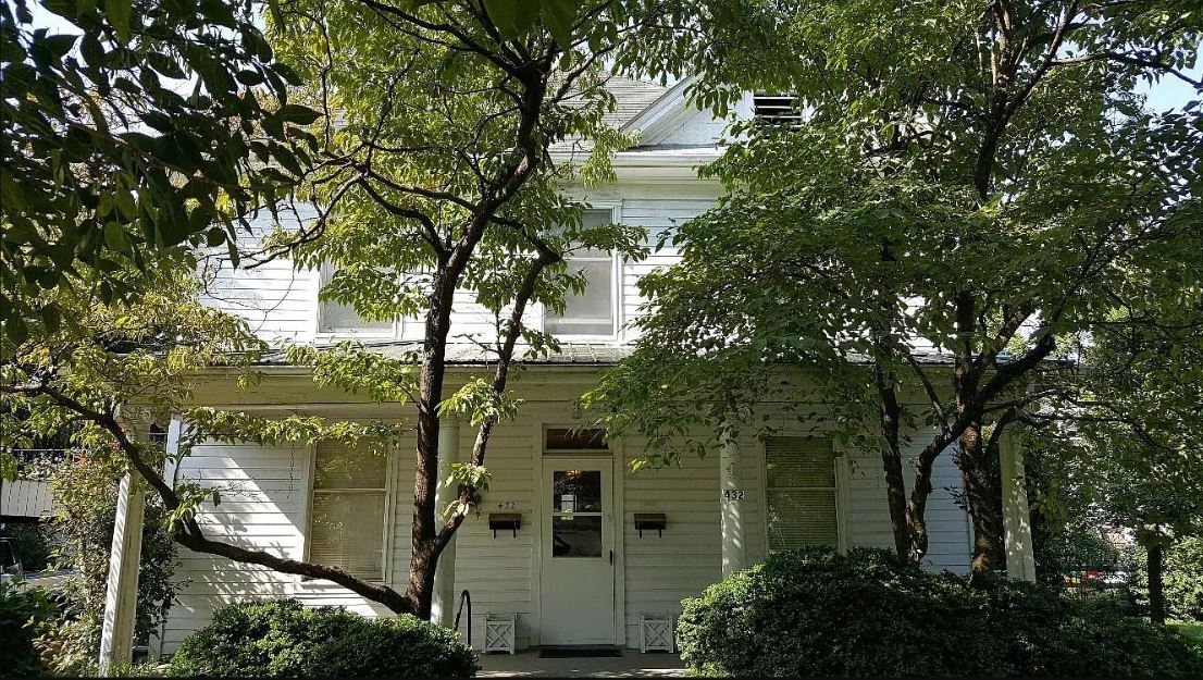 432 Roanoke Blvd, Unit 432 B in Salem, VA - Building Photo