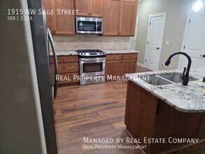 1915 NW Sage St in Camas, WA - Building Photo - Building Photo